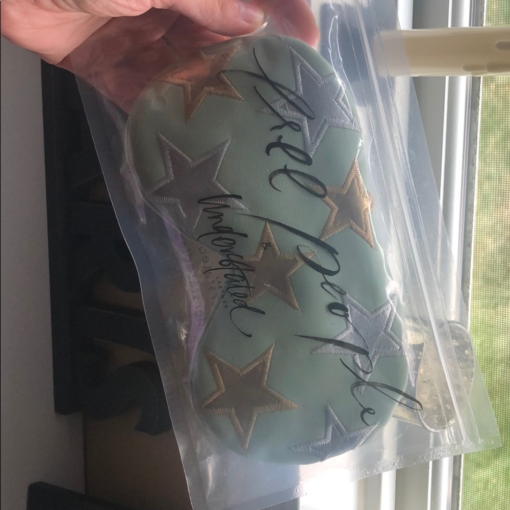 Eye mask